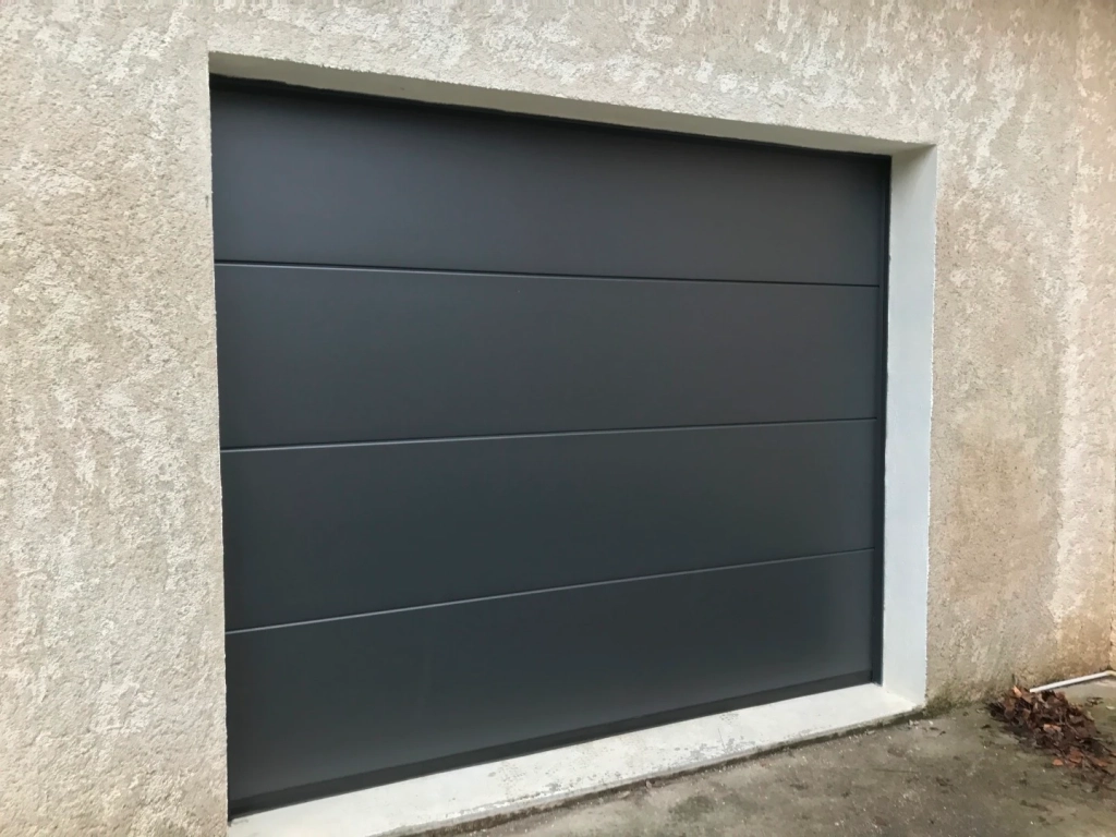 Installer une porte de garage Grenoble et à Domène … 